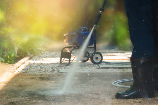 Best Playground Equipment Cleaning  in West Liberty, OH
